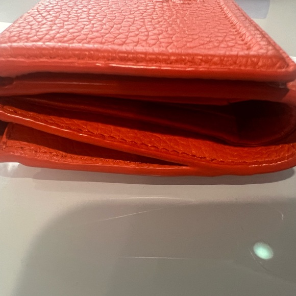 Tory Burch Thea tri fold wallet ORANGE JUICE - Picture 3 of 8